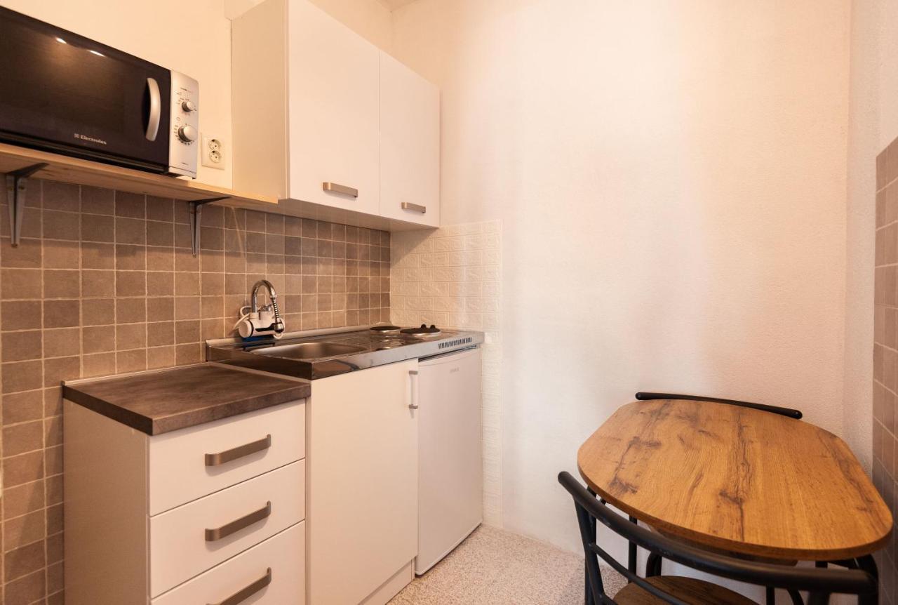 Apartments Lile Brela Luaran gambar